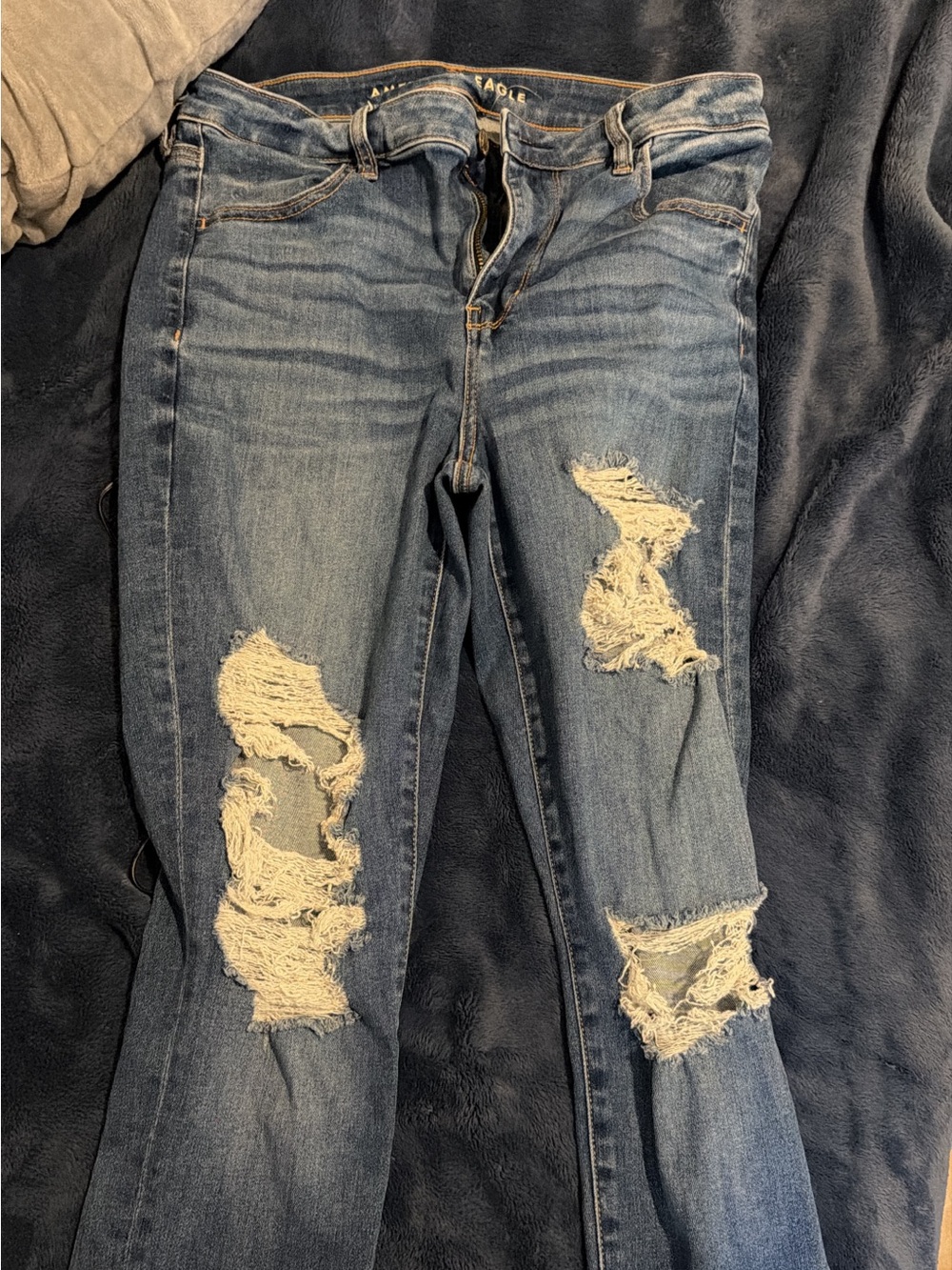 American Eagle Outfitters Women's Ripped Skinny Jeans in Blue